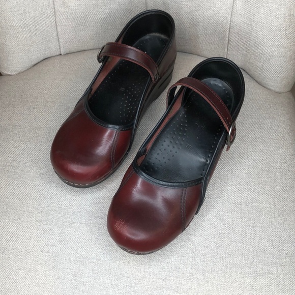 Dansko Shoes - Dansko MaryJane maroon